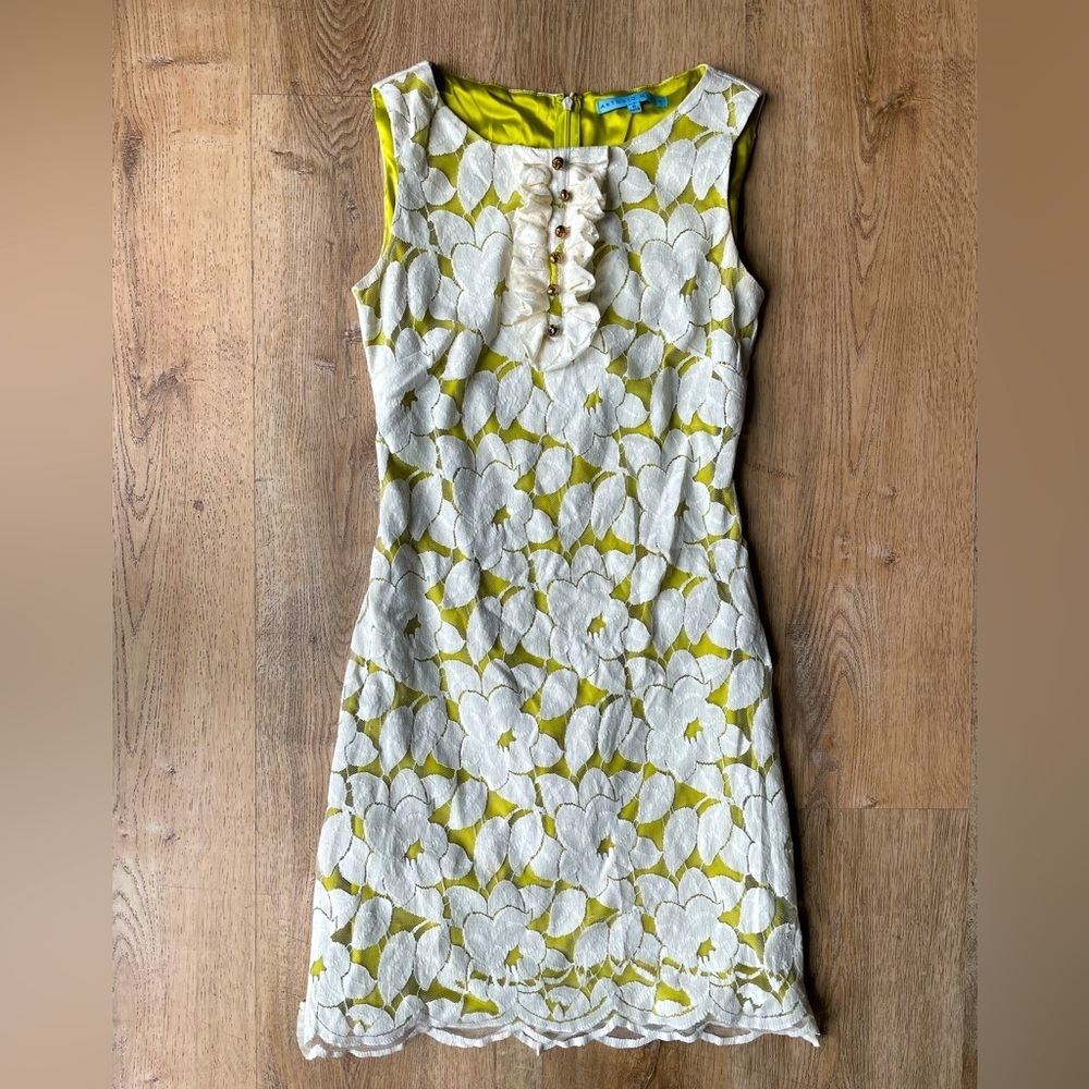 Antonio Melani Floral Lace Shift Dress White Chartreuse Lined Sleeveless Size 0